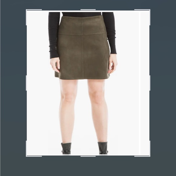 Sophie Max Dresses & Skirts - Sophie Max Faux Suede Mini Skirt. Preloved